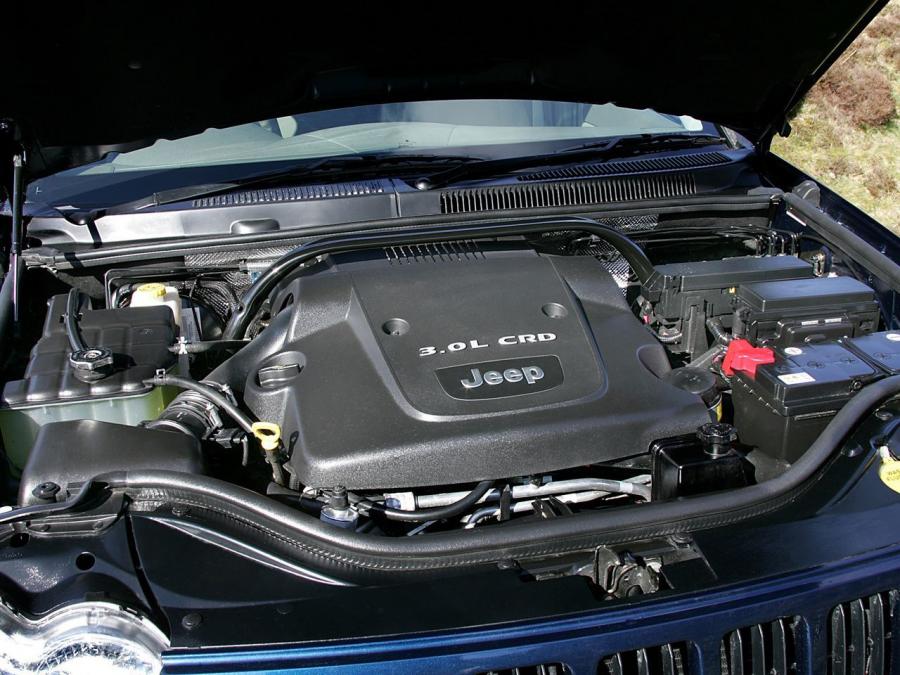  Jeep Grand Cherokee CRD Limited 2005 года  (UK) (фото 16 из 16)